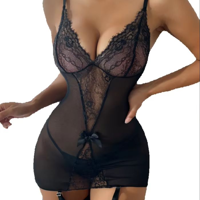Completo Intimo in Pizzo con C - Garter Belt Set recensione e prezzo